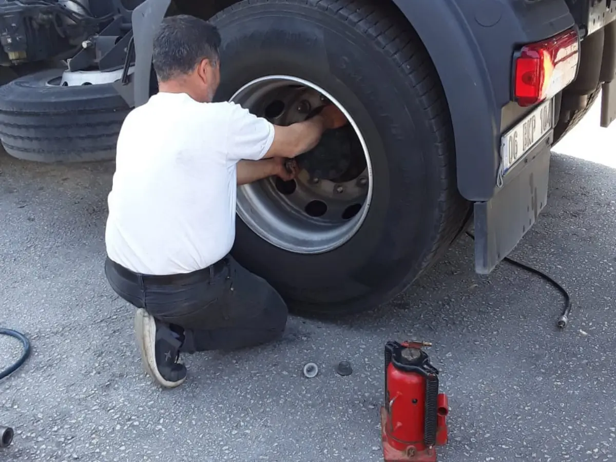 Çiftlik Oto Lastikçi